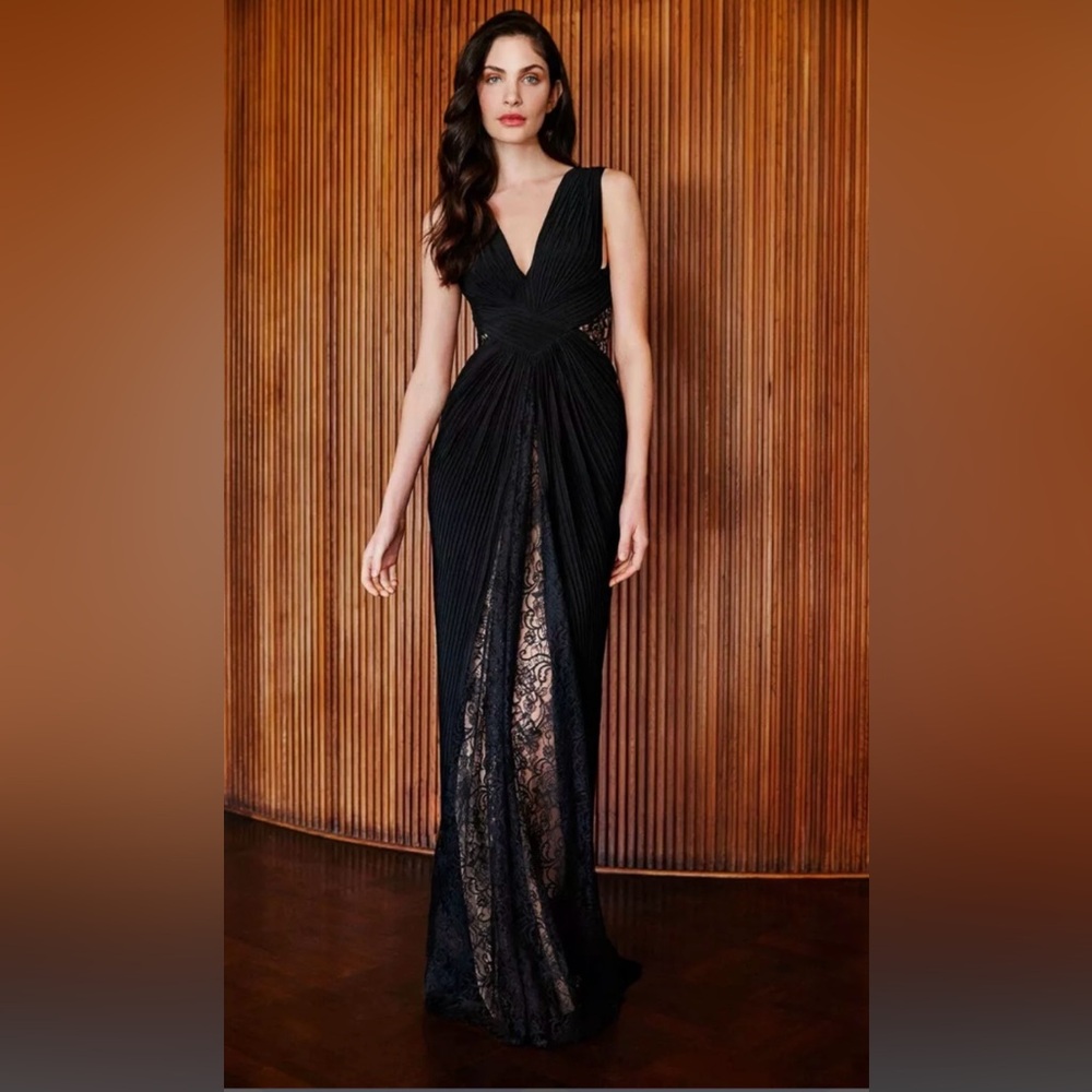 Tadashi Shoji black gown size 4